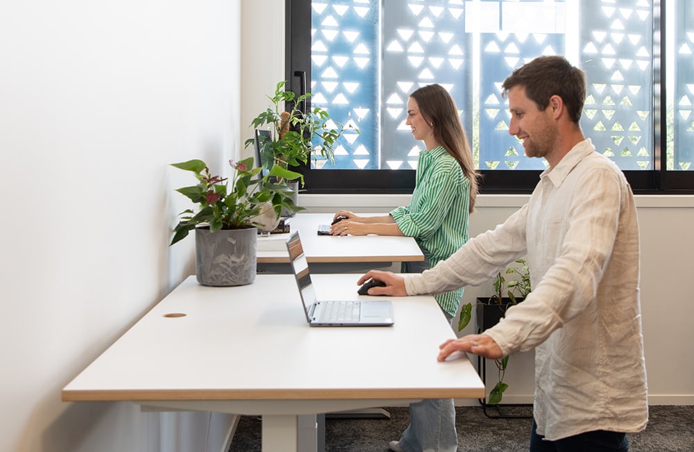 benefits of standing desks